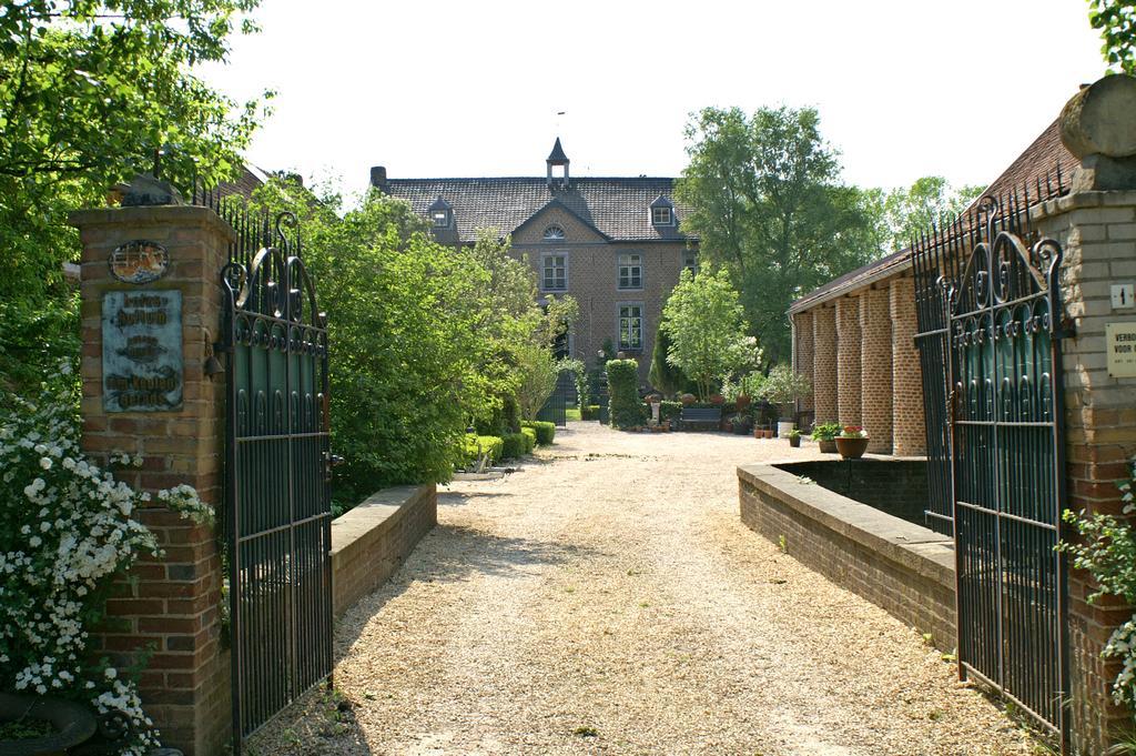 Chateau Holtum Ξενοδοχείο Born Εξωτερικό φωτογραφία